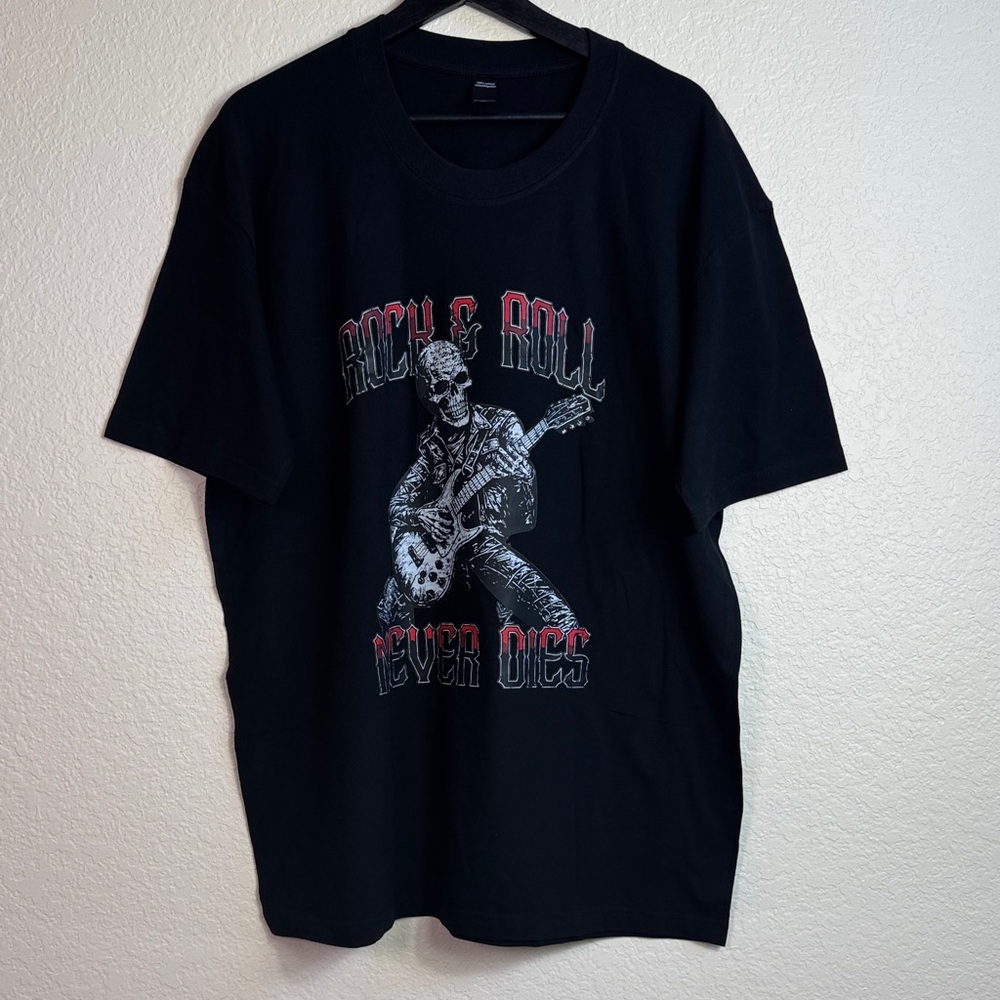 Black Graphic Rock T-Shirt